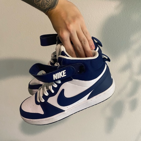 Nike Navy and White High-Top Sneakers - Picture 1 of 4